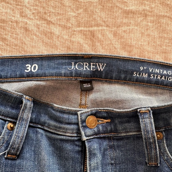 J. Crew 9” Vintage Straight Jean size 30” - Picture 4 of 4